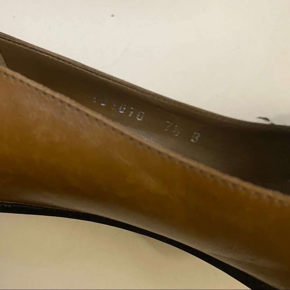 Gucci Brown leather Square Toe Low Heels - Picture 12 of 16